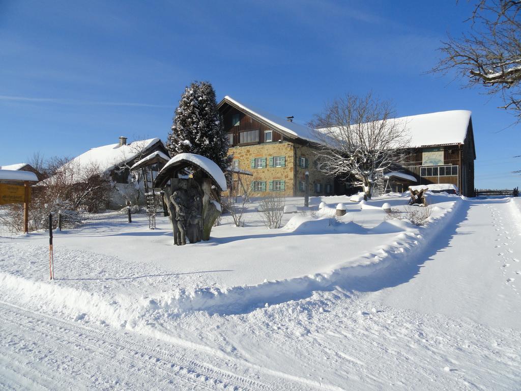 Baby- Und Kinderhof Aicherbauer Villa Seeham Esterno foto